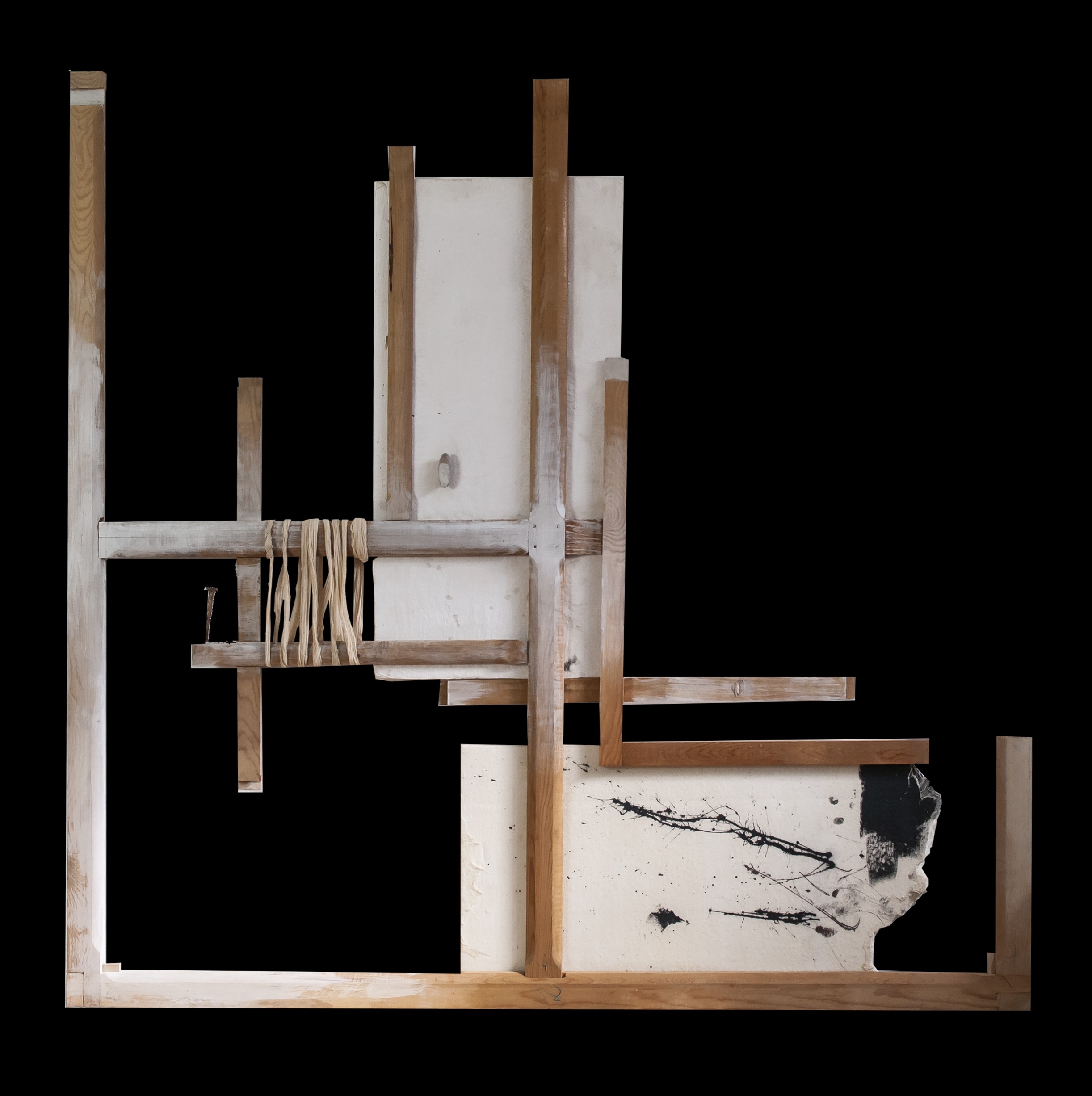 Teresa Labajos, En el desván- Ensamblaje (198 x 195 cm) - Teresa Labajos